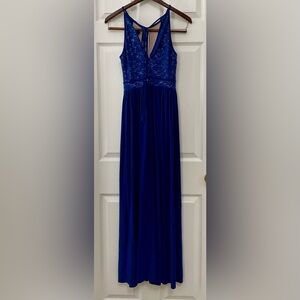 Elegant Blue Lace Evening Gown